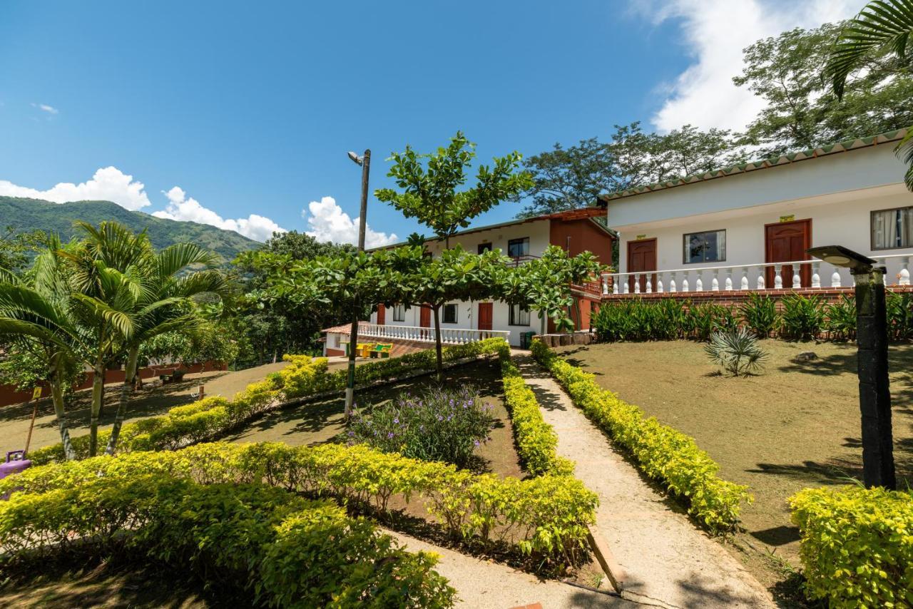 Hotel Villa Camila Ла-Пинтада Экстерьер фото