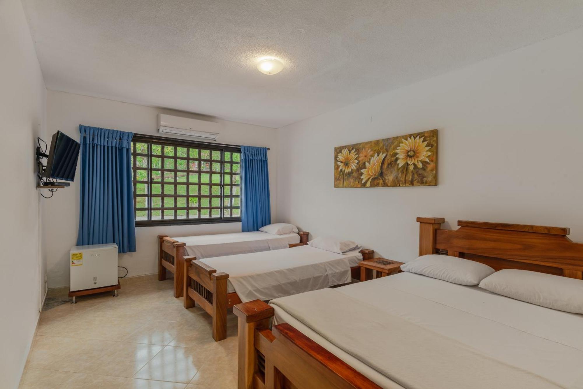 Hotel Villa Camila Ла-Пинтада Экстерьер фото