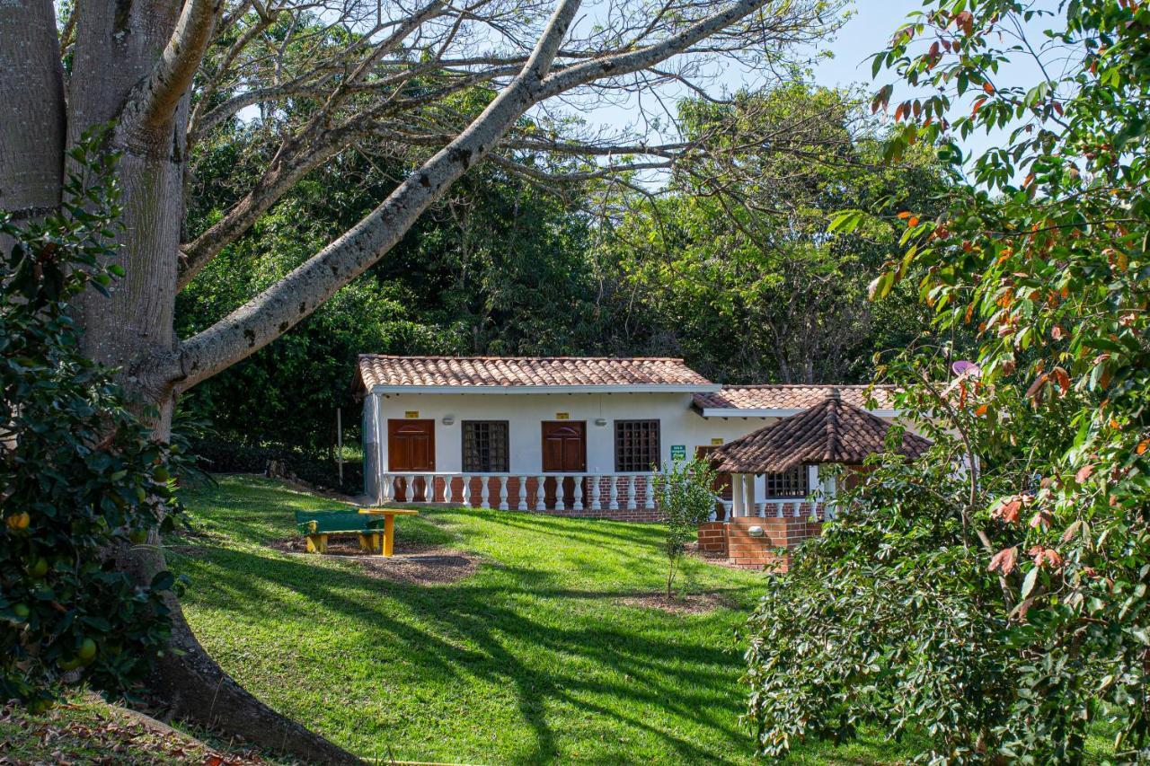 Hotel Villa Camila Ла-Пинтада Экстерьер фото